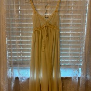 80s Vintage Cream Nightgown